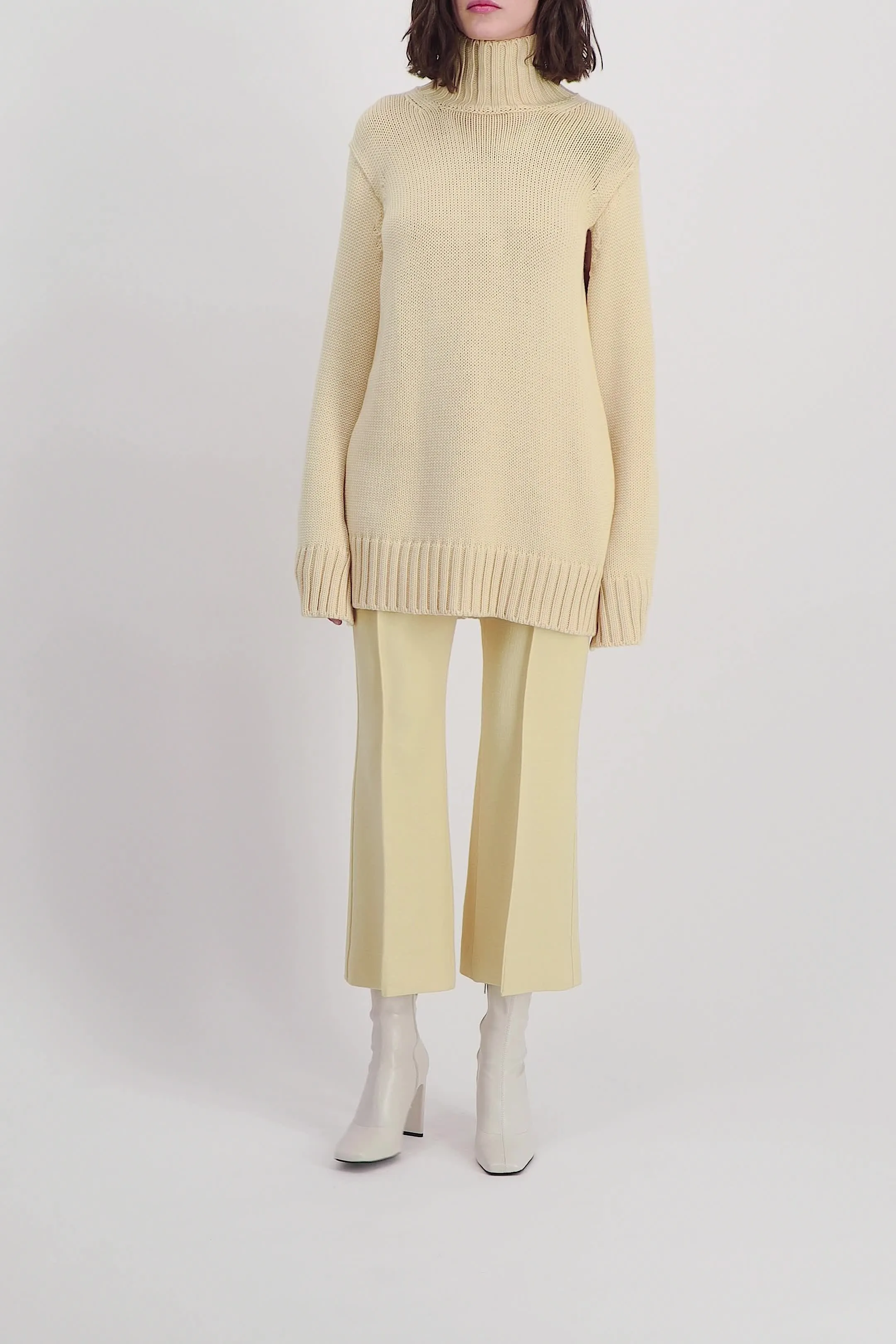 Cropped straight leg wool pants